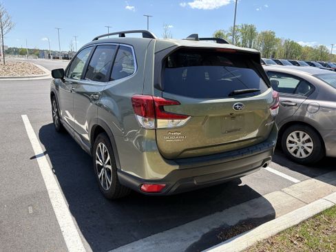 Used 2019 Subaru Forester Limited w/ Popular Package #3 image 4