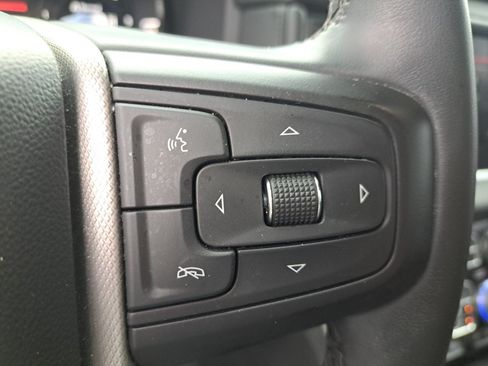 Used 2023 GMC Yukon XL Denali AWD/4WD image 34