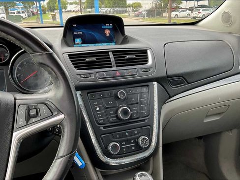 Used 2015 Buick Encore FWD image 6