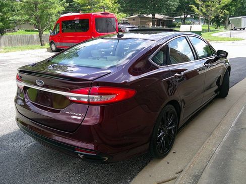 Used 2017 Ford Fusion Platinum FWD image 5