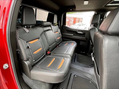Used 2024 GMC Sierra 1500 AT4 w/ Technology Package AWD/4WD image 21
