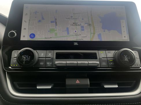 Used 2025 Toyota Grand Highlander AWD Hybrid image 26