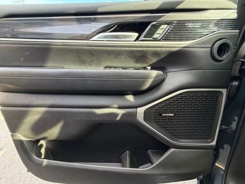 Used 2024 Jeep Wagoneer 4WD w/ Premium Group I image 33