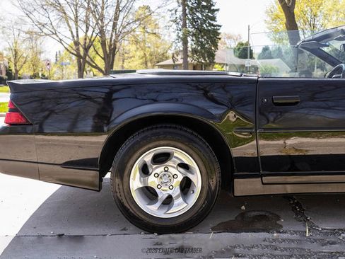 Used 1989 Chevrolet Camaro LT RWD image 10