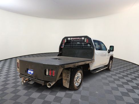 Used 2024 Chevrolet Silverado 2500 LT w/ Convenience Package AWD/4WD image 4