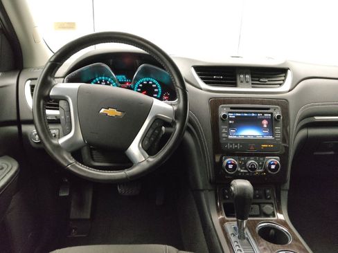 Used 2017 Chevrolet Traverse LT FWD image 22