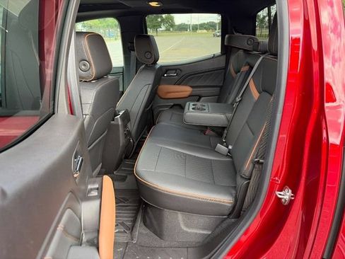 Used 2026 GMC Canyon AT4 w/ Technology Plus Package AWD/4WD image 7