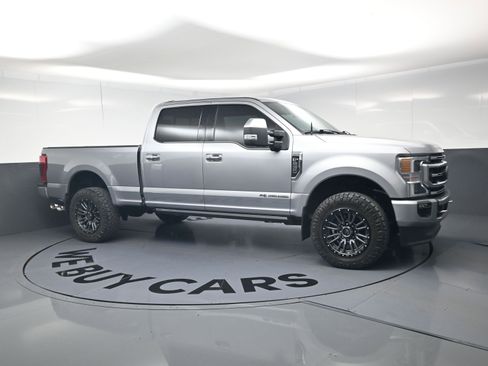 Used 2022 Ford F250 Platinum w/ FX4 Off-Road Package AWD/4WD image 15