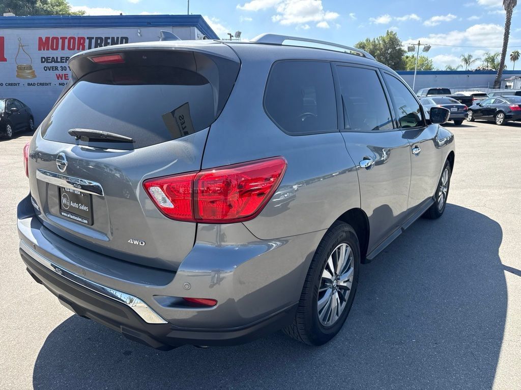 Used 2020 Nissan Pathfinder S AWD/4WD image 5