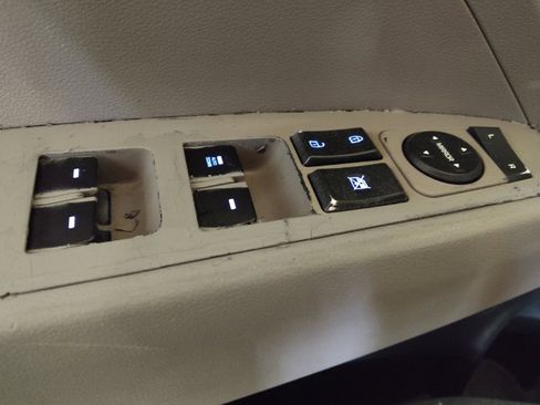 Used 2019 Hyundai Elantra SE FWD image 27