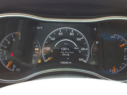Used 2014 Jeep Grand Cherokee Limited AWD/4WD image 8