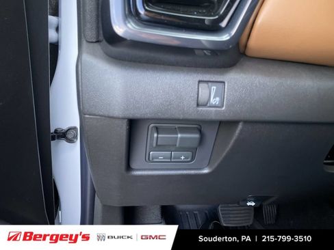New 2026 GMC Canyon AT4 w/ Technology Plus Package AWD/4WD image 19