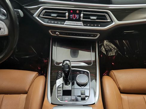 Used 2020 BMW X7 xDrive40i w/ Premium Package AWD/4WD image 24