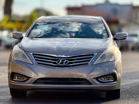 Used 2013 Hyundai Azera w/ Technology Pkg FWD image 4
