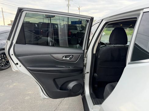 Used 2016 Nissan Rogue S image 30