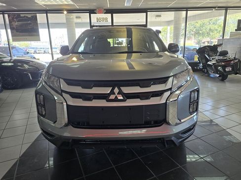 Used 2025 Mitsubishi Outlander Sport ES AWD/4WD image 2