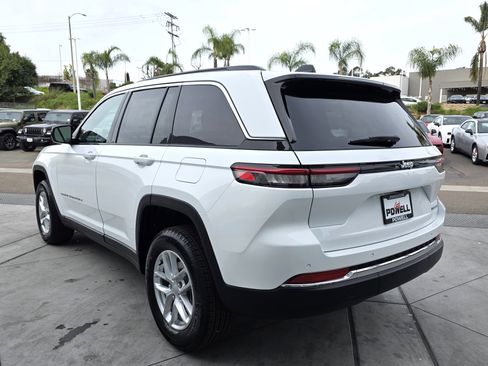 New 2025 Jeep Grand Cherokee Laredo X image 3