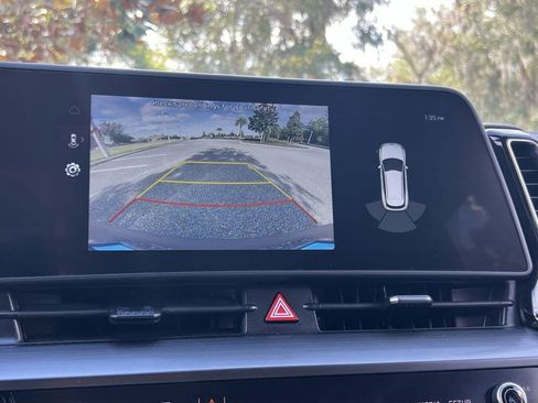 Used 2023 Kia Sportage EX image 19