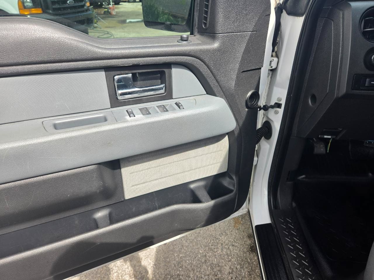 Used 2014 Ford F150 XL w/ Equipment Group 101A Mid AWD/4WD image 14