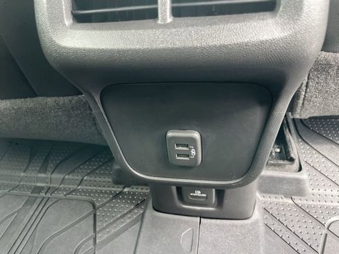 Used 2019 Chevrolet Equinox Premier AWD/4WD image 24