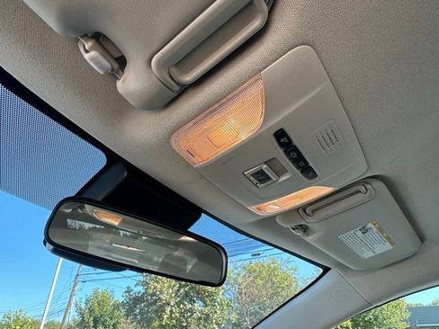 Used 2022 Toyota Corolla LE image 24