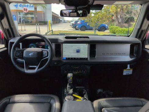 New 2026 Ford Bronco Outer Banks image 7