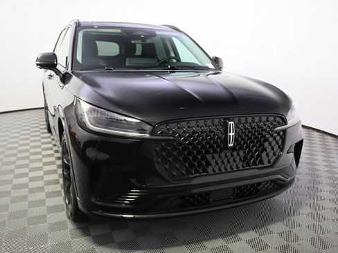 New 2026 Lincoln Aviator AWD w/ Jet Appearance Package image 9
