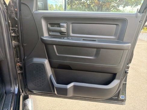 Used 2013 RAM 1500 Express RWD image 10