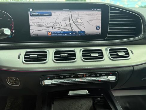 Used 2024 Mercedes-Benz GLE 350 4MATIC image 23