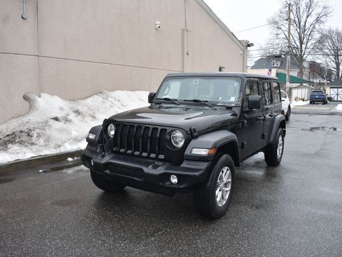 Used 2023 Jeep Wrangler Sport S image 2