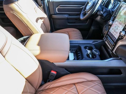 New 2025 RAM 2500 Big Horn AWD/4WD image 53