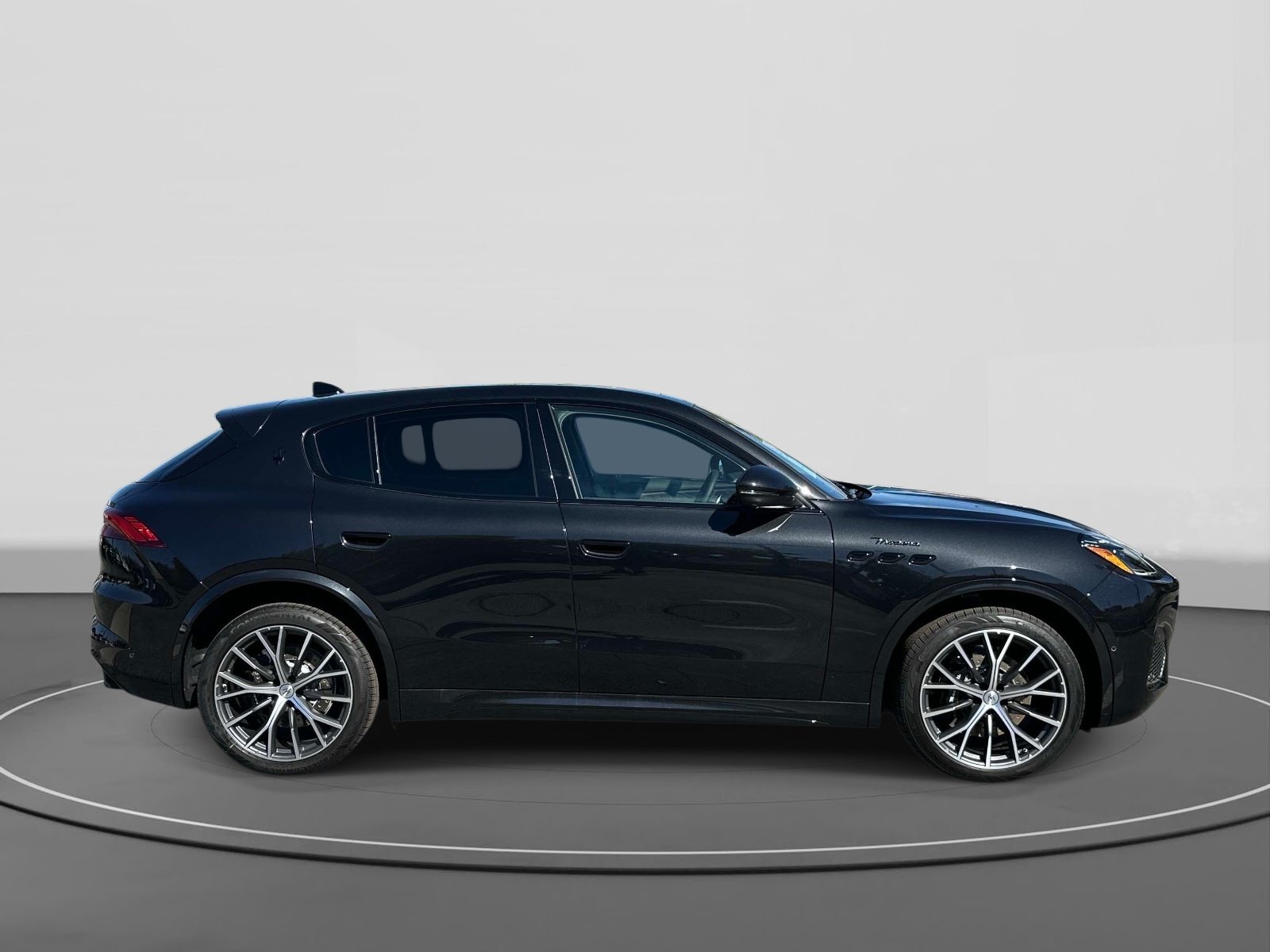 Used 2026 Maserati Grecale Modena AWD/4WD image 3