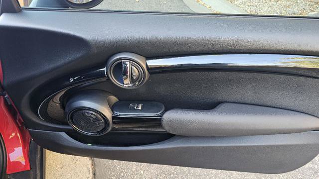 Used 2016 MINI Cooper S FWD image 33