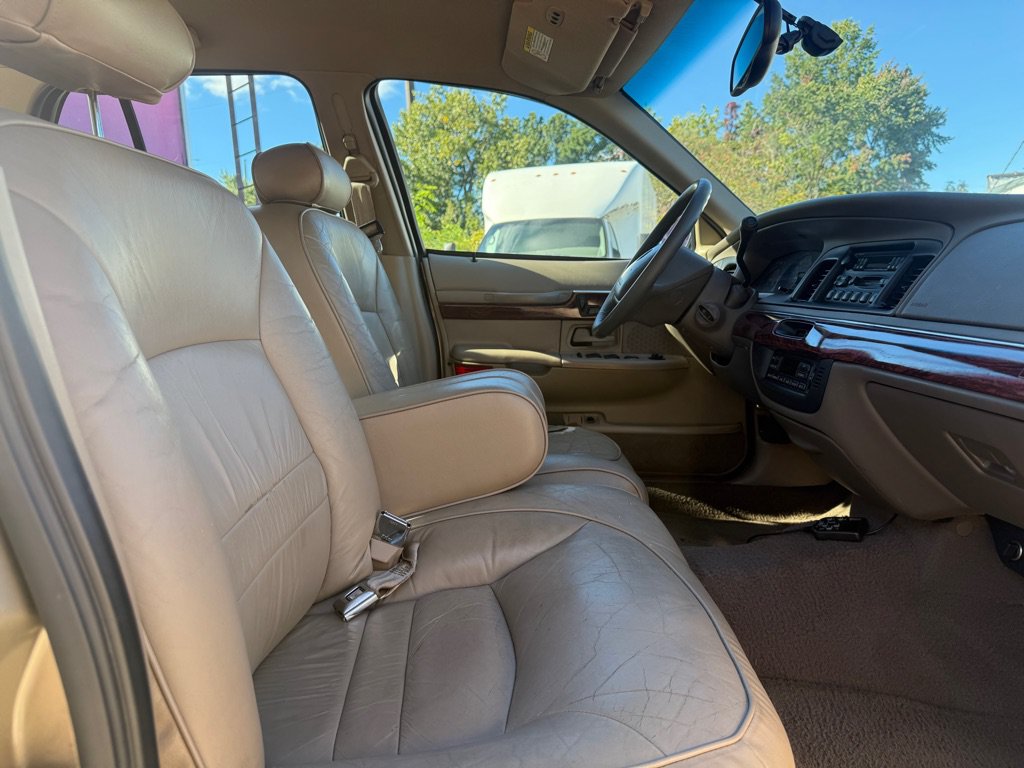 Used 2000 Mercury Grand Marquis LS RWD image 8