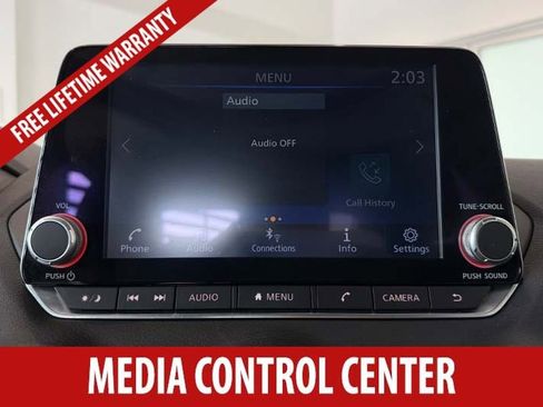 Used 2023 Nissan Sentra SR w/ Electronics Package FWD image 11