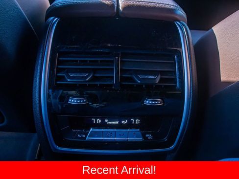 Used 2021 BMW X6 sDrive40i image 16