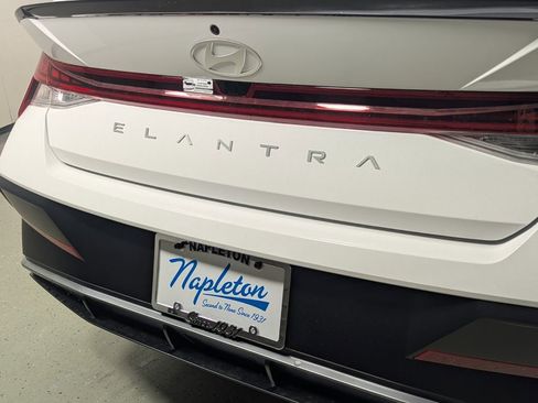 New 2026 Hyundai Elantra SEL Sport image 8