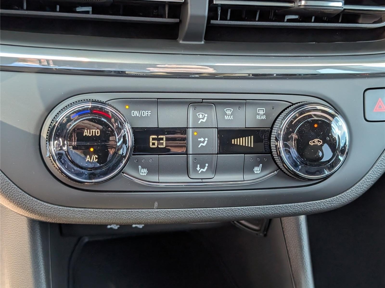 New 2026 Buick Envista Sport Touring w/ Convenience I Package FWD image 21