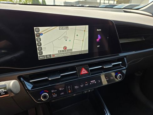 Used 2023 Kia Niro Wind FWD image 26