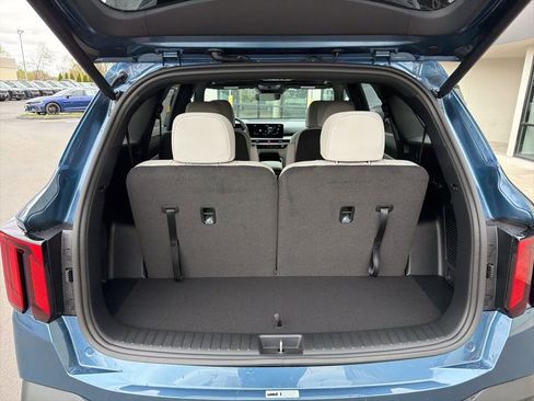 New 2026 Kia Sorento SX Prestige AWD/4WD image 17