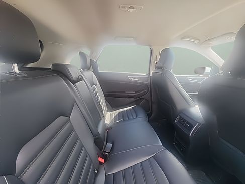 Used 2024 Ford Edge SEL w/ Convenience Package AWD/4WD image 13