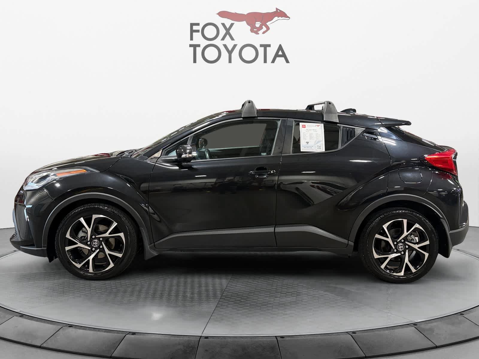 Used 2021 Toyota C-HR XLE FWD image 3
