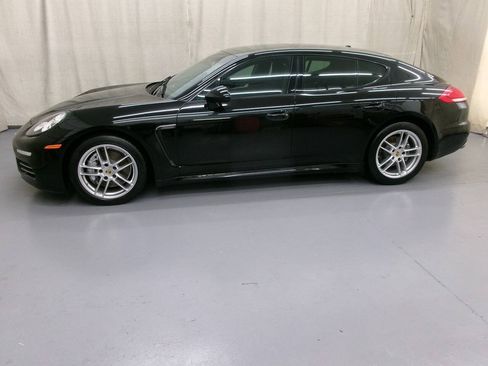 Used 2014 Porsche Panamera 4 AWD/4WD image 5