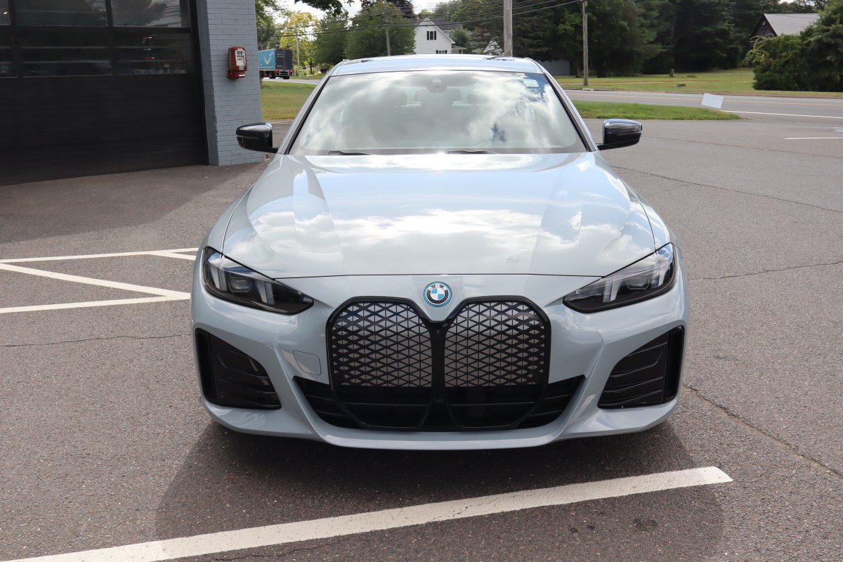 Used 2025 BMW i4 xDrive40i AWD/4WD image 3