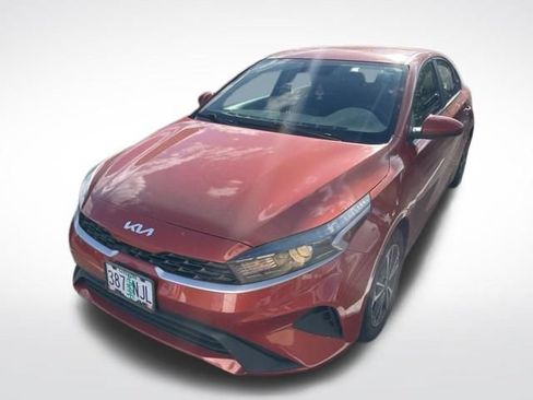 Used 2022 Kia Forte LXS FWD image 4