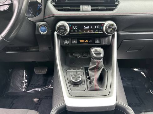 Certified 2021 Toyota RAV4 SE w/ Weather & Moonroof Package AWD/4WD image 27