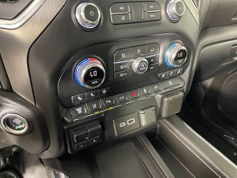 Certified 2021 GMC Sierra 2500 Denali w/ Denali Ultimate Package AWD/4WD image 8