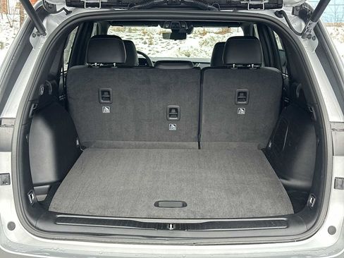 New 2025 Jeep Grand Cherokee Limited w/ Luxury Tech Group II image 20