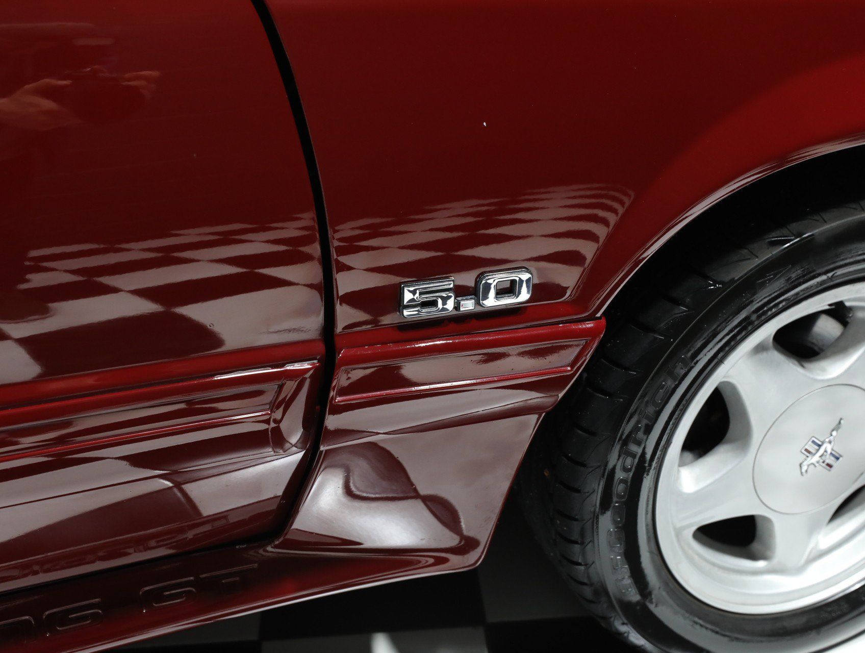 Used 1990 Ford Mustang GT RWD image 17