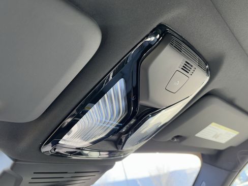 Used 2026 BMW X5 sDrive40i w/ Premium Package image 31